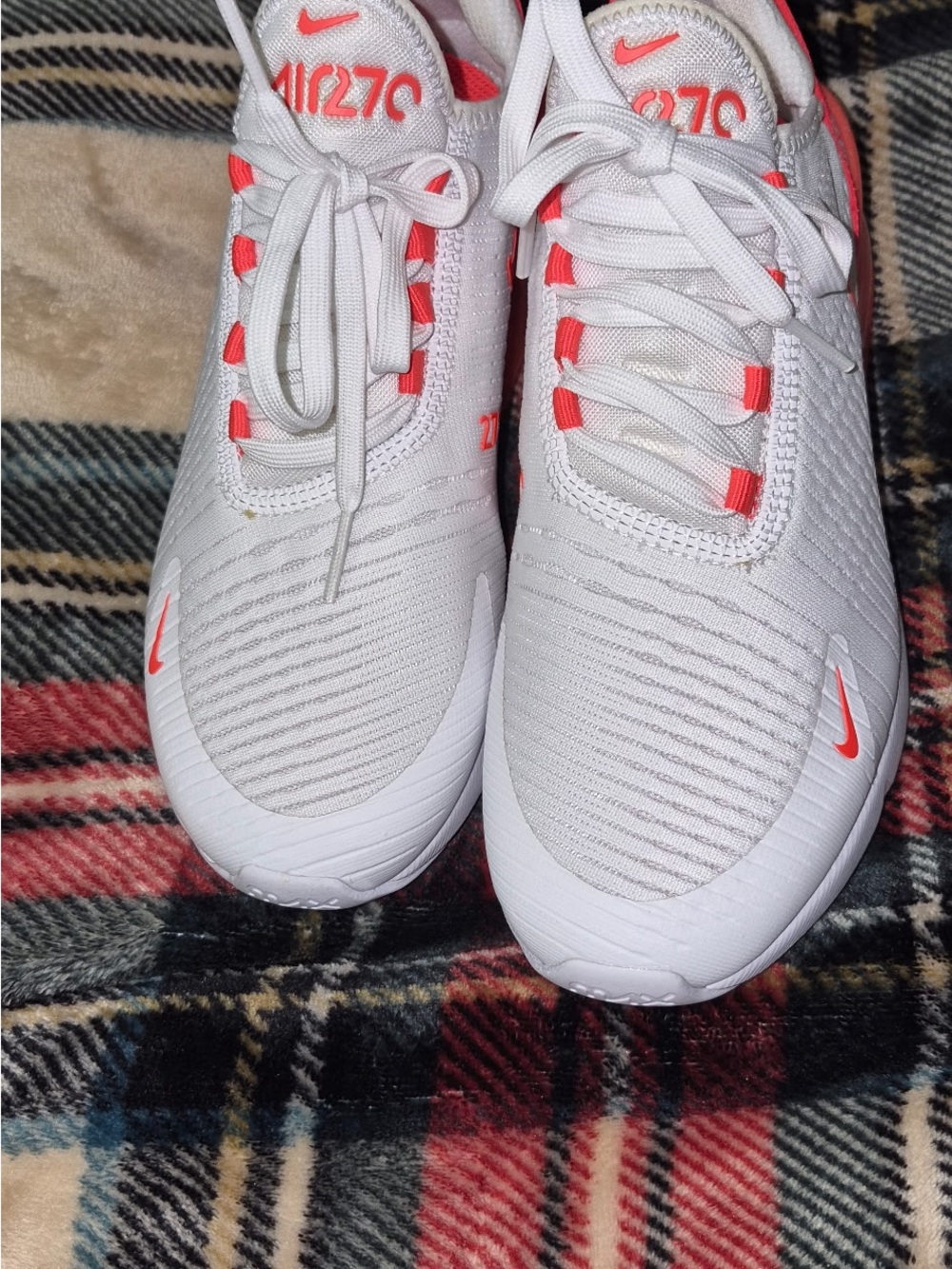 Women’s Nike Air270 White & Hyper Pink Running Sneakers (coral color)